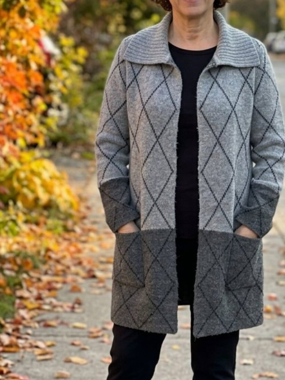Tahari Woman's Wool Blend Open Front Knit Gray Cardigan Sweater Size M Pockets